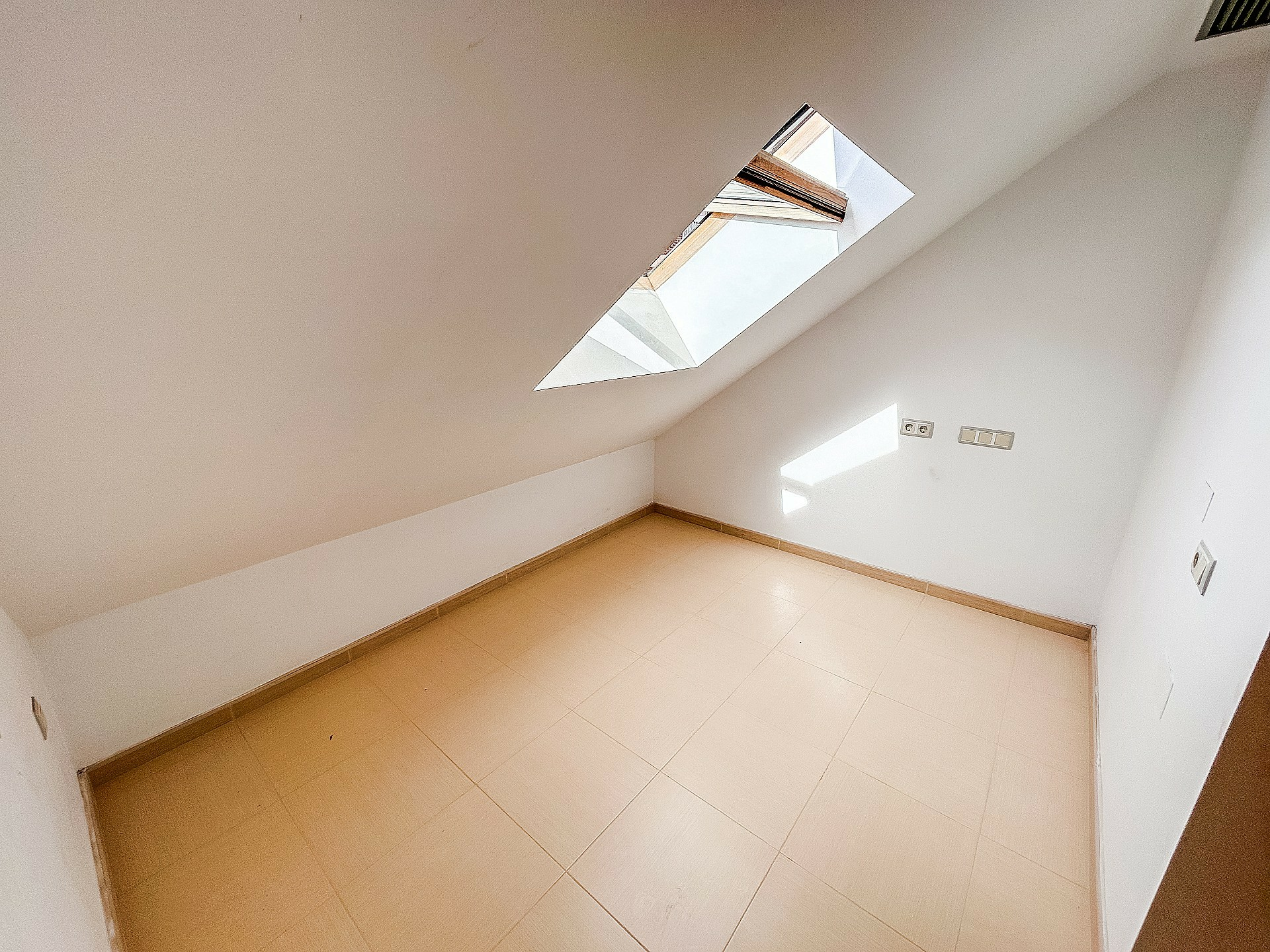 w_gzodabunrxk3k0j5dpj0-54d0e4 2-bedroom Apartment In Crevillente, Spain (70 M²)