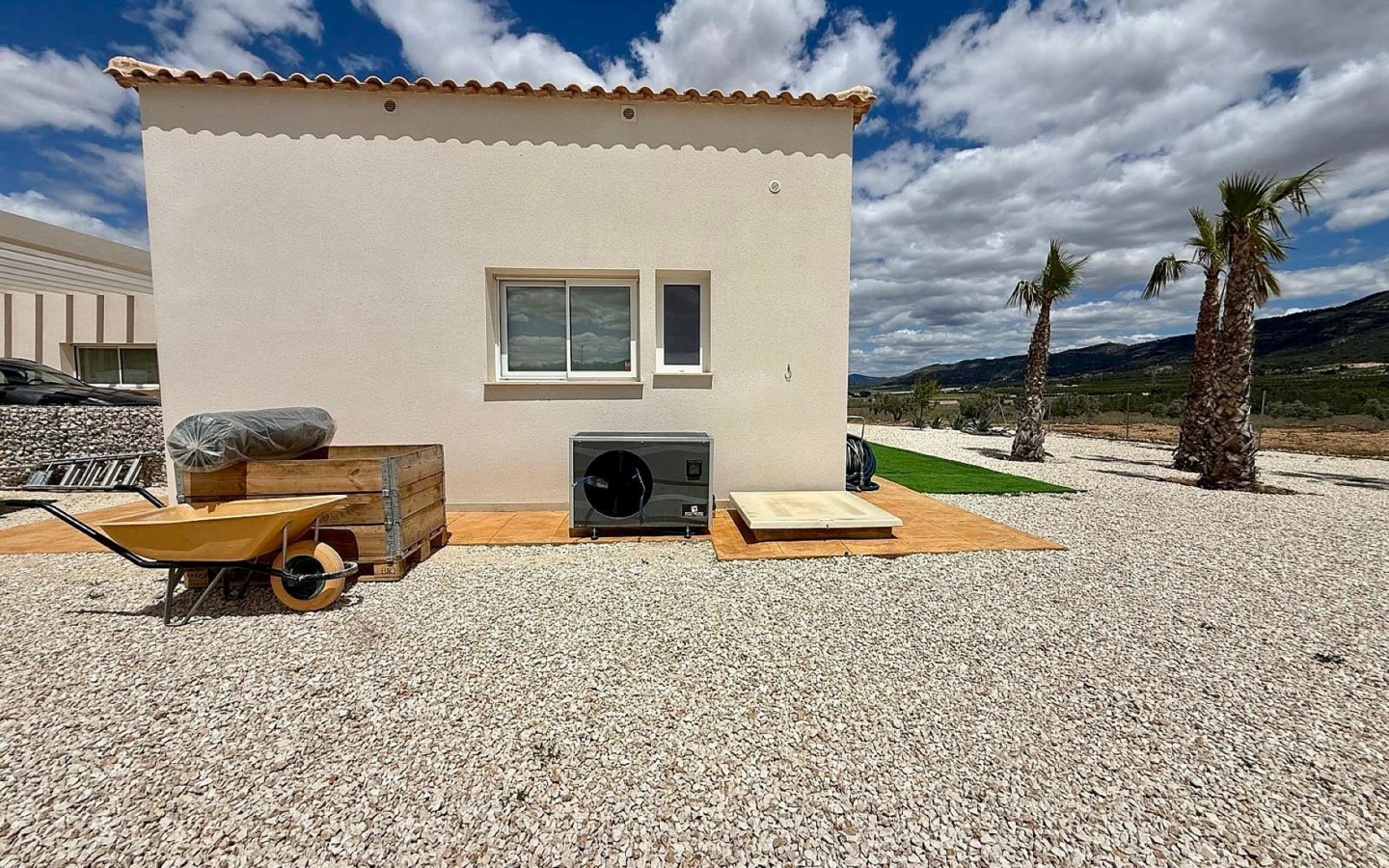 3-bedroom Detached Villa In Salinas, Spain (130 M²)