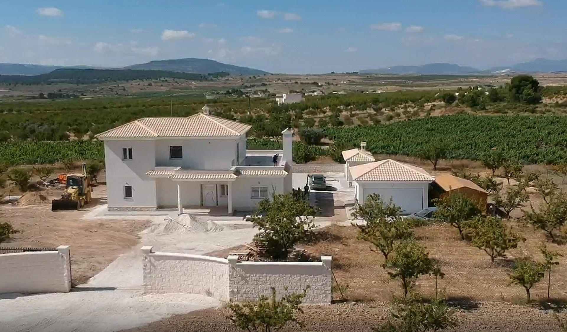 4-bedroom Detached Villa In Sax, Spain (220 M²)