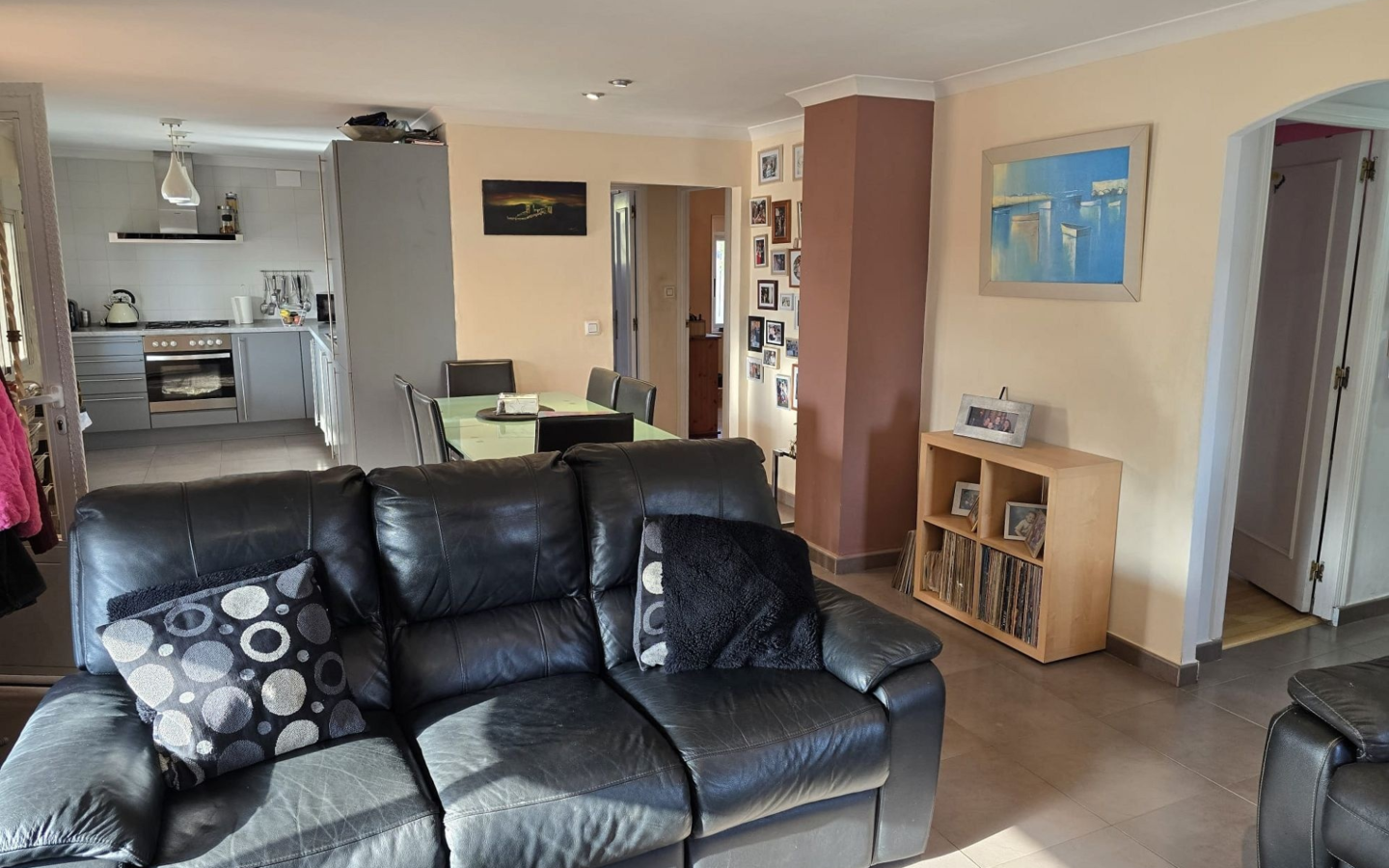 5-bedroom Detached Villa In Sax, Spain (203 M²)