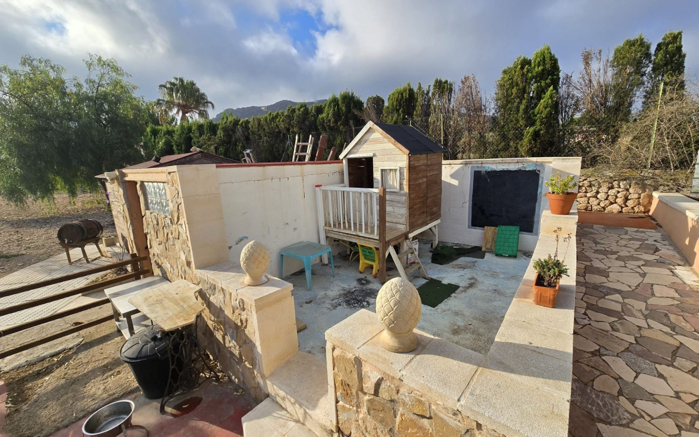 5-bedroom Detached Villa In Sax, Spain (203 M²)