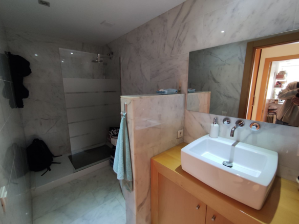 3-bedroom Penthouse In Elda, Spain (155 M²)