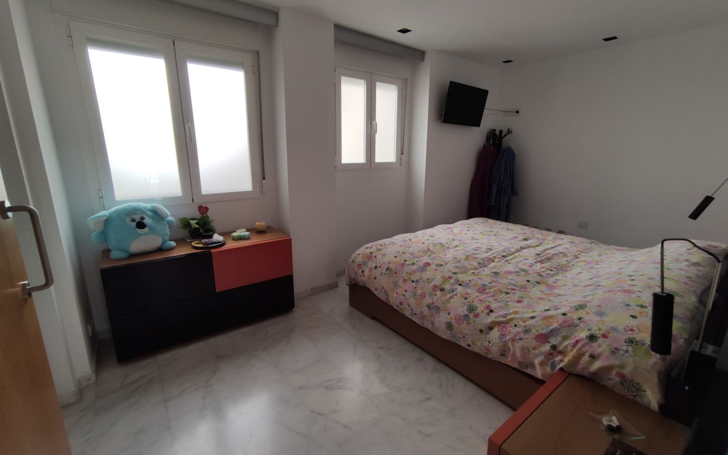 3-bedroom Penthouse In Elda, Spain (155 M²)