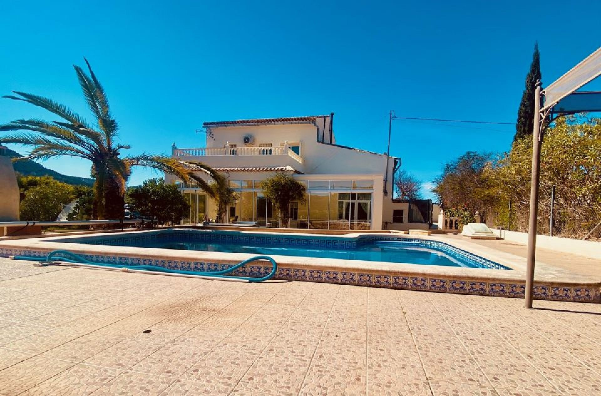 w_img_7308-960×633-68d3ae 5-bedroom Country House In El Cantón, Spain (308 M²)