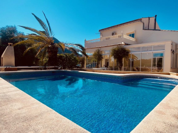 5-bedroom Country House In El Cantón, Spain (308 M²)