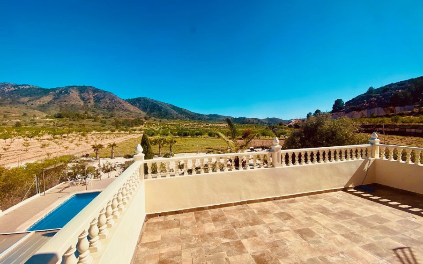 5-bedroom Country House In El Cantón, Spain (308 M²)