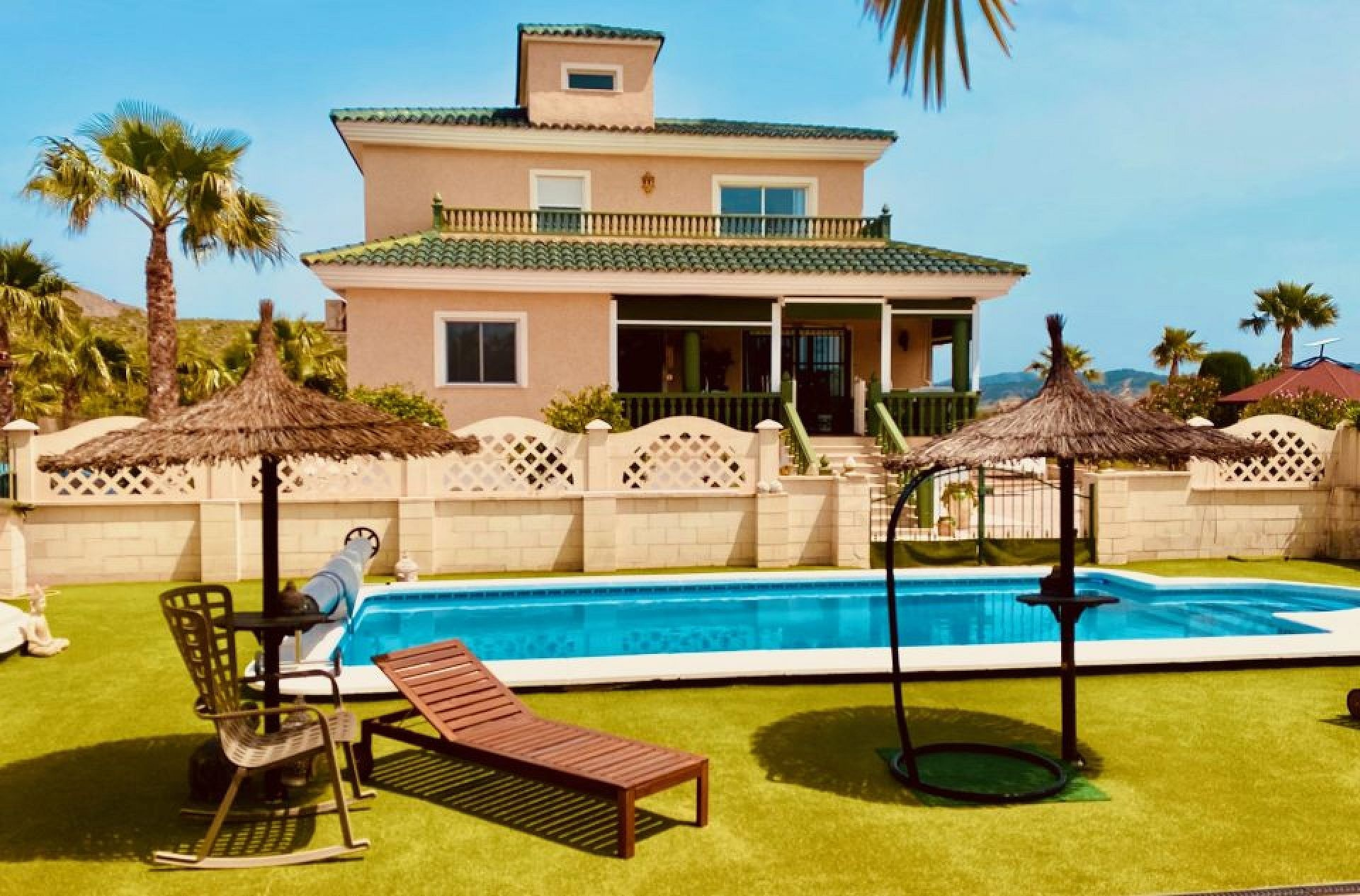 4-bedroom Detached Villa In Macisvenda, Spain (305 M²)