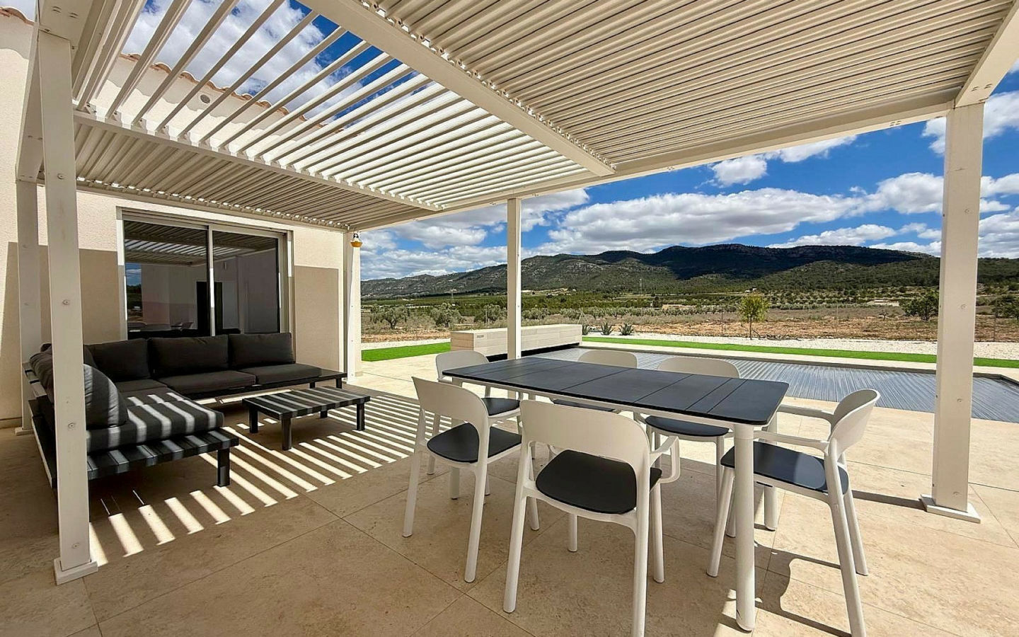 3-bedroom Detached Villa In Salinas, Spain (130 M²)