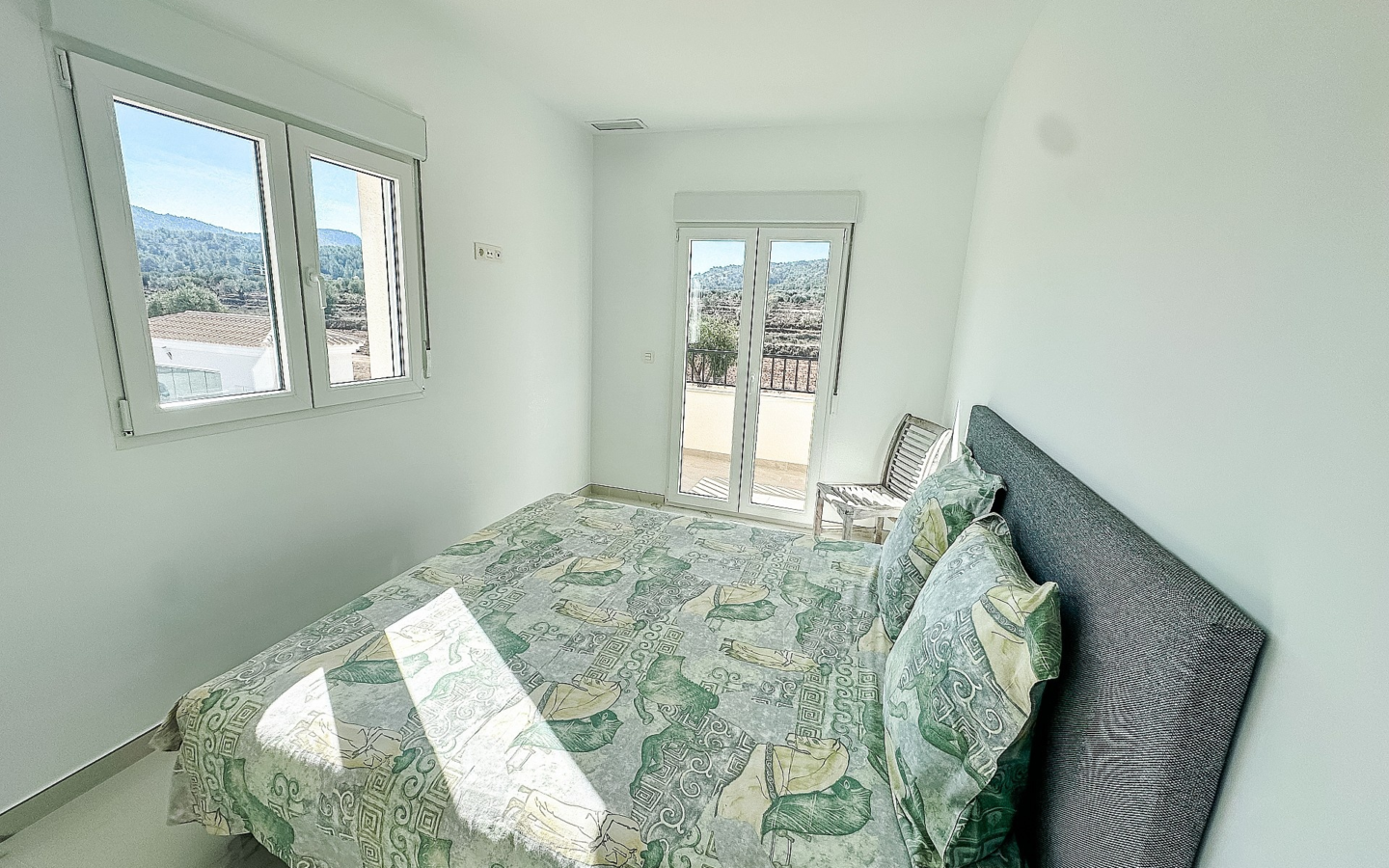 4-bedroom Detached Villa In Sax, Spain (180 M²)