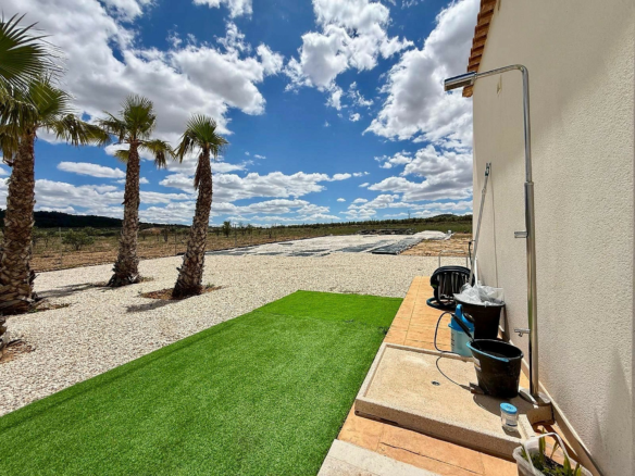 3-bedroom Detached Villa In Salinas, Spain (130 M²)