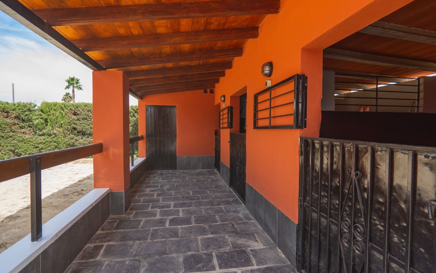 6-bedroom Detached Villa In Heredades, Spain (299 M²)
