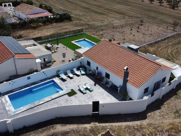 3-bedroom Detached Villa In Caudete, Spain (150 M²)