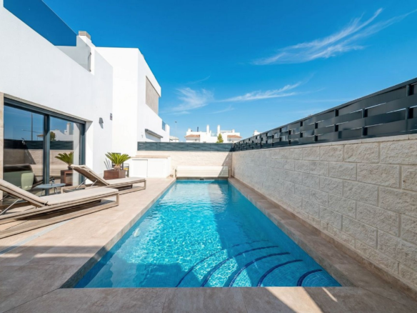 3-bedroom Detached Villa In Cuidad Quesada, Spain (116 M²)