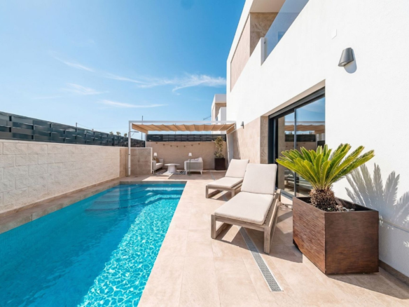 3-bedroom Detached Villa In Cuidad Quesada, Spain (116 M²)