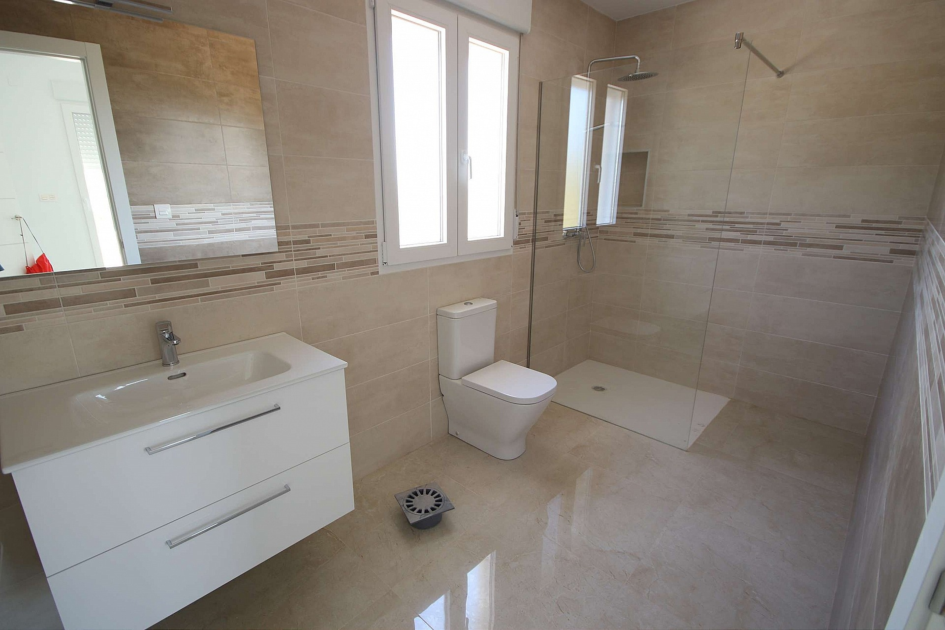 4-bedroom Detached Villa In Sax, Spain (220 M²)