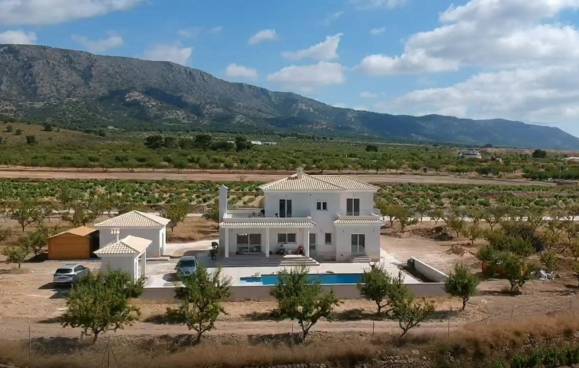4-bedroom Detached Villa In Sax, Spain (220 M²)
