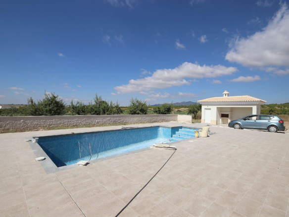 4-bedroom Detached Villa In Sax, Spain (220 M²)