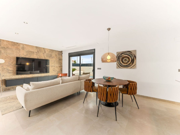 3-bedroom Detached Villa In Cuidad Quesada, Spain (116 M²)
