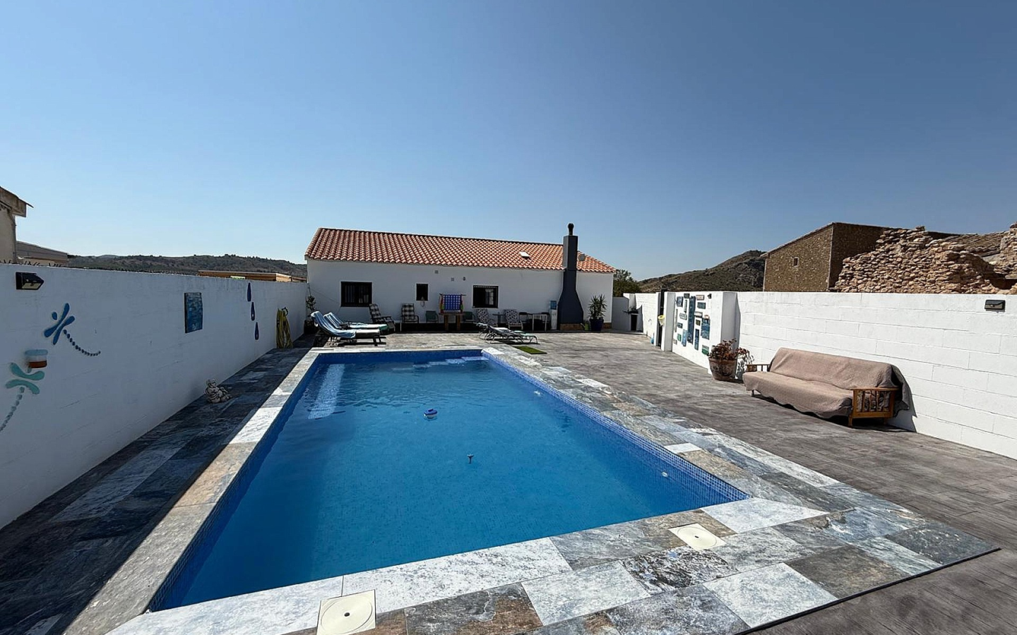 3-bedroom Detached Villa In Caudete, Spain (150 M²)
