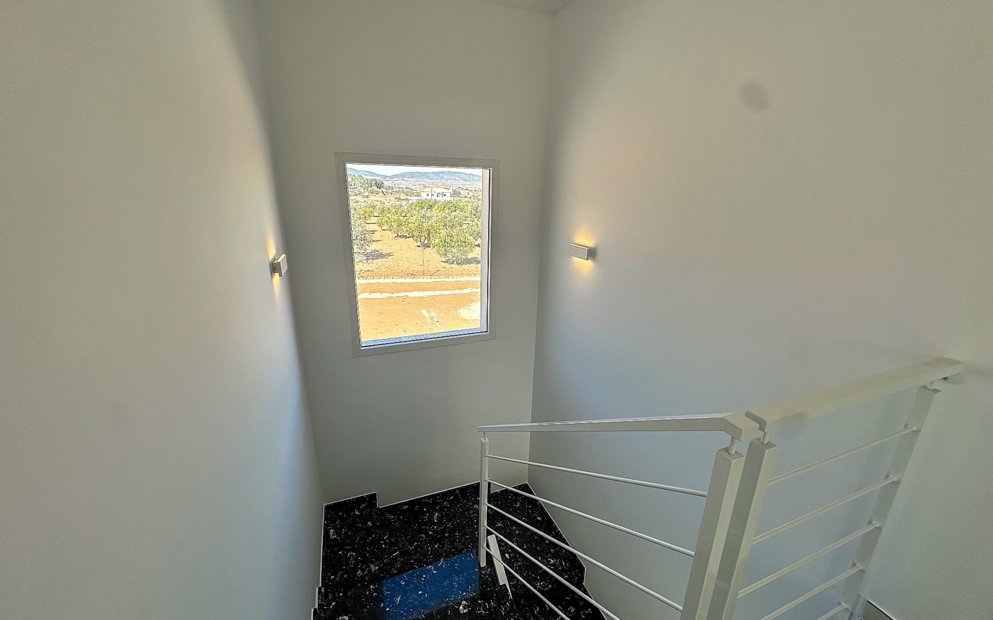 4-bedroom Detached Villa In Sax, Spain (180 M²)