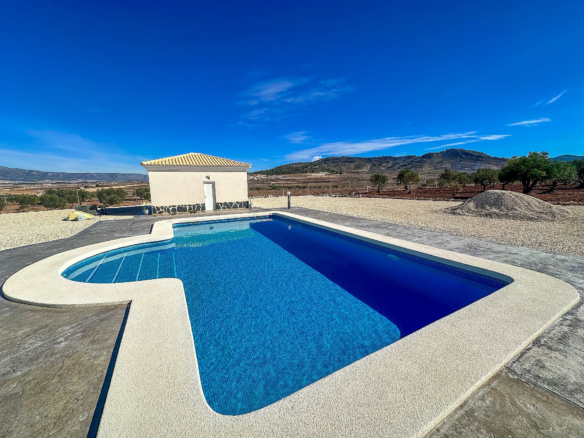 4-bedroom Detached Villa In Sax, Spain (180 M²)