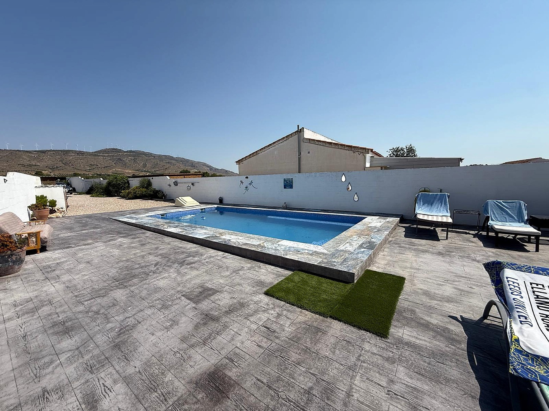 3-bedroom Detached Villa In Caudete, Spain (150 M²)