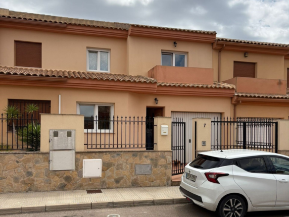4-bedroom Townhouse In Pinoso, Spain (150 M²)