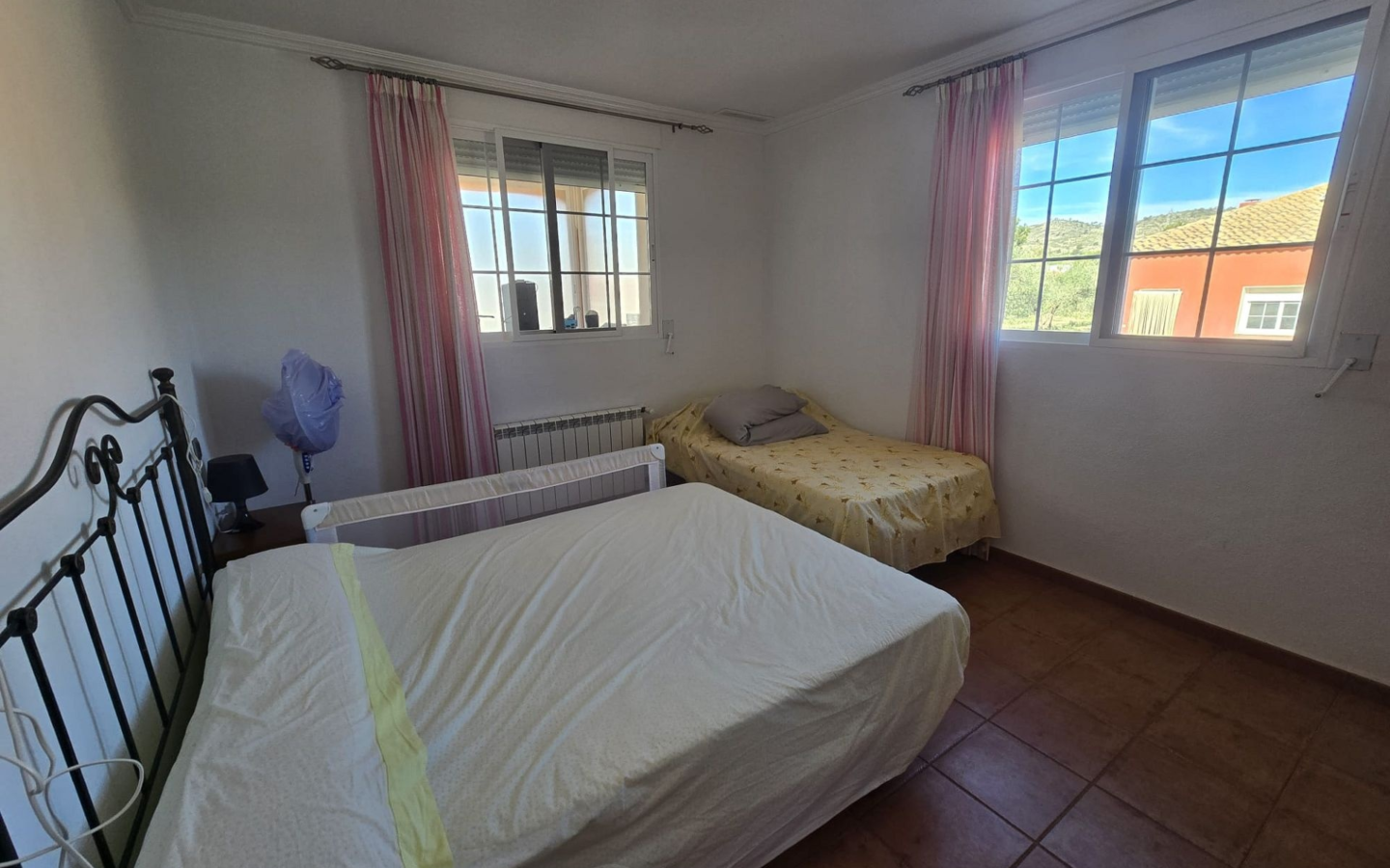 8-bedroom Detached Villa In Sax, Spain (325 M²)