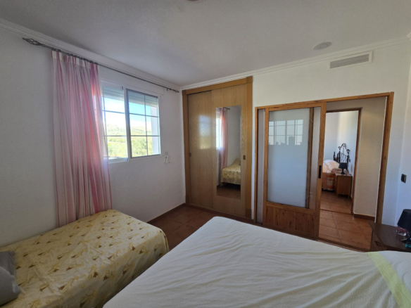 8-bedroom Detached Villa In Sax, Spain (325 M²)