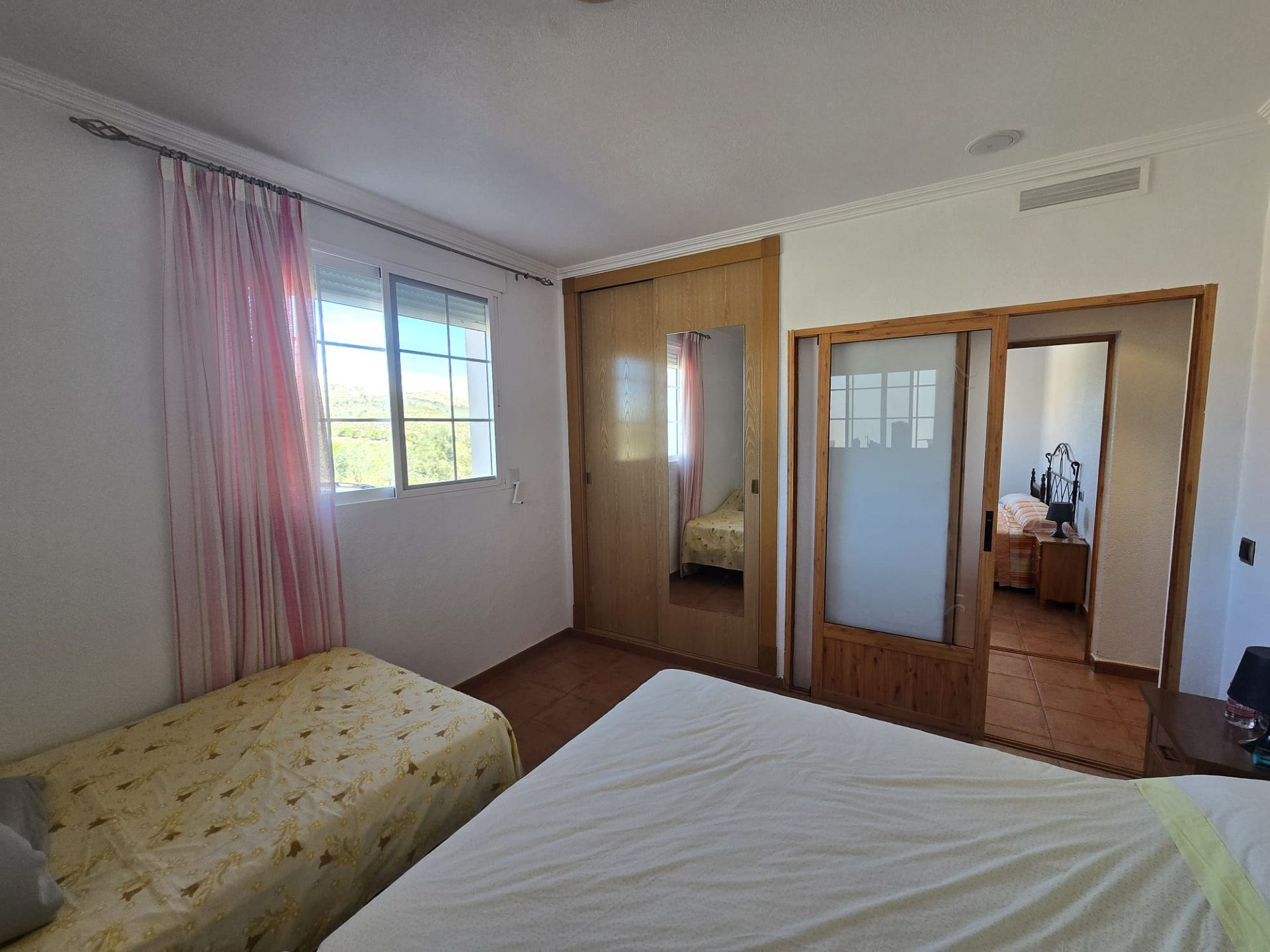 8-bedroom Detached Villa In Sax, Spain (325 M²)