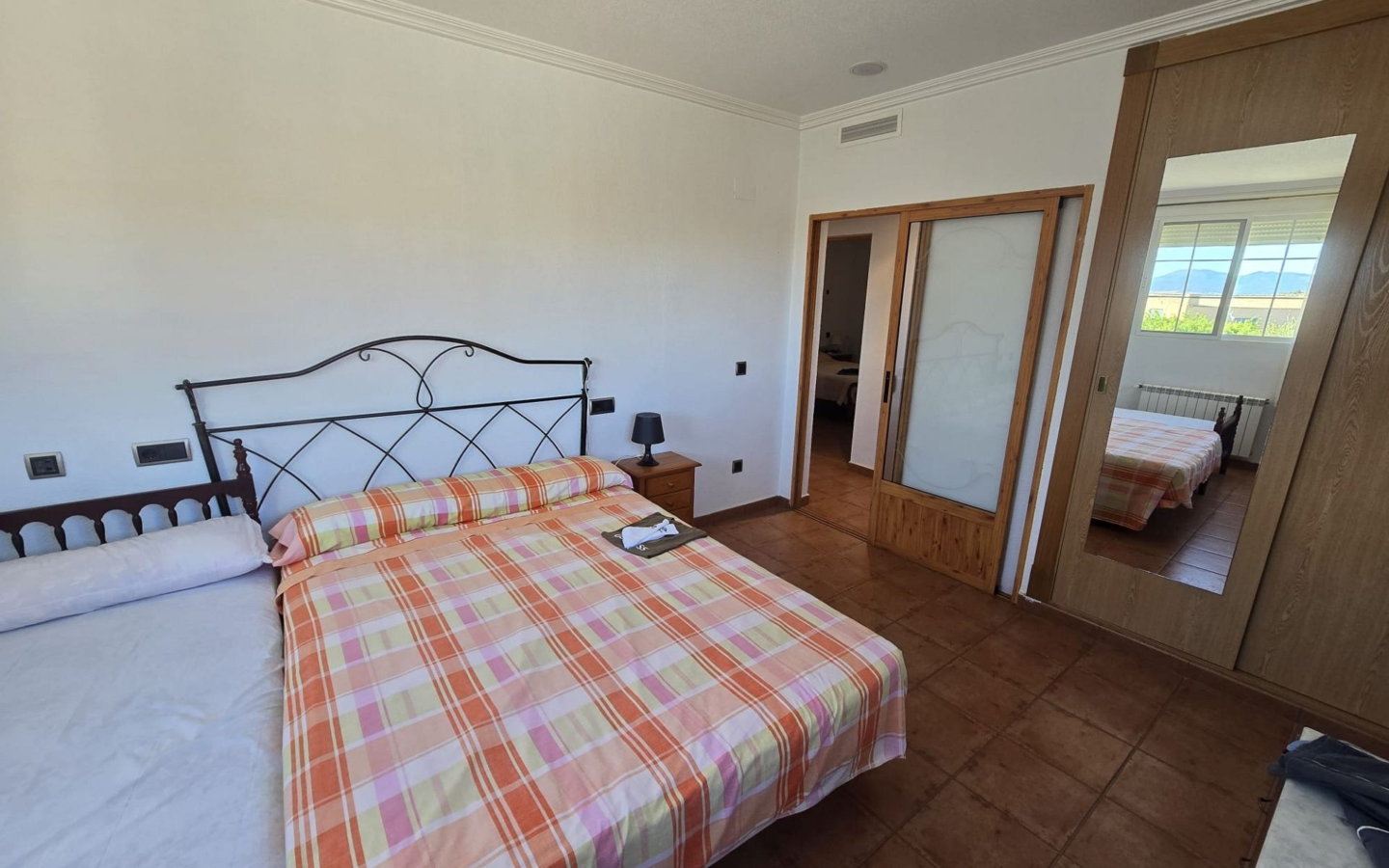 8-bedroom Detached Villa In Sax, Spain (325 M²)