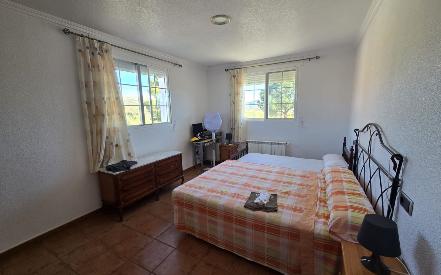 8-bedroom Detached Villa In Sax, Spain (325 M²)