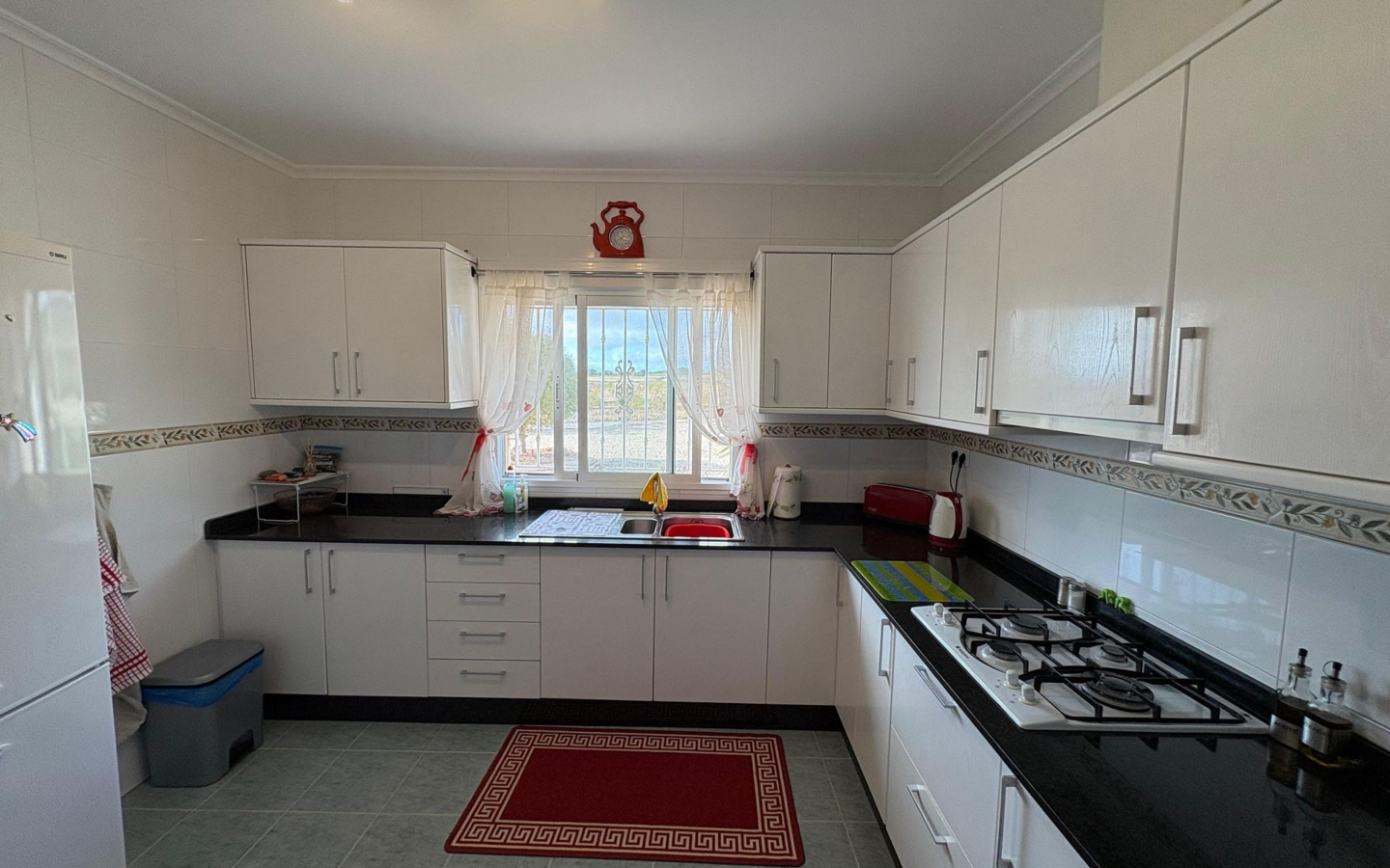 3-bedroom Detached Villa In Pinoso, Spain (160 M²)