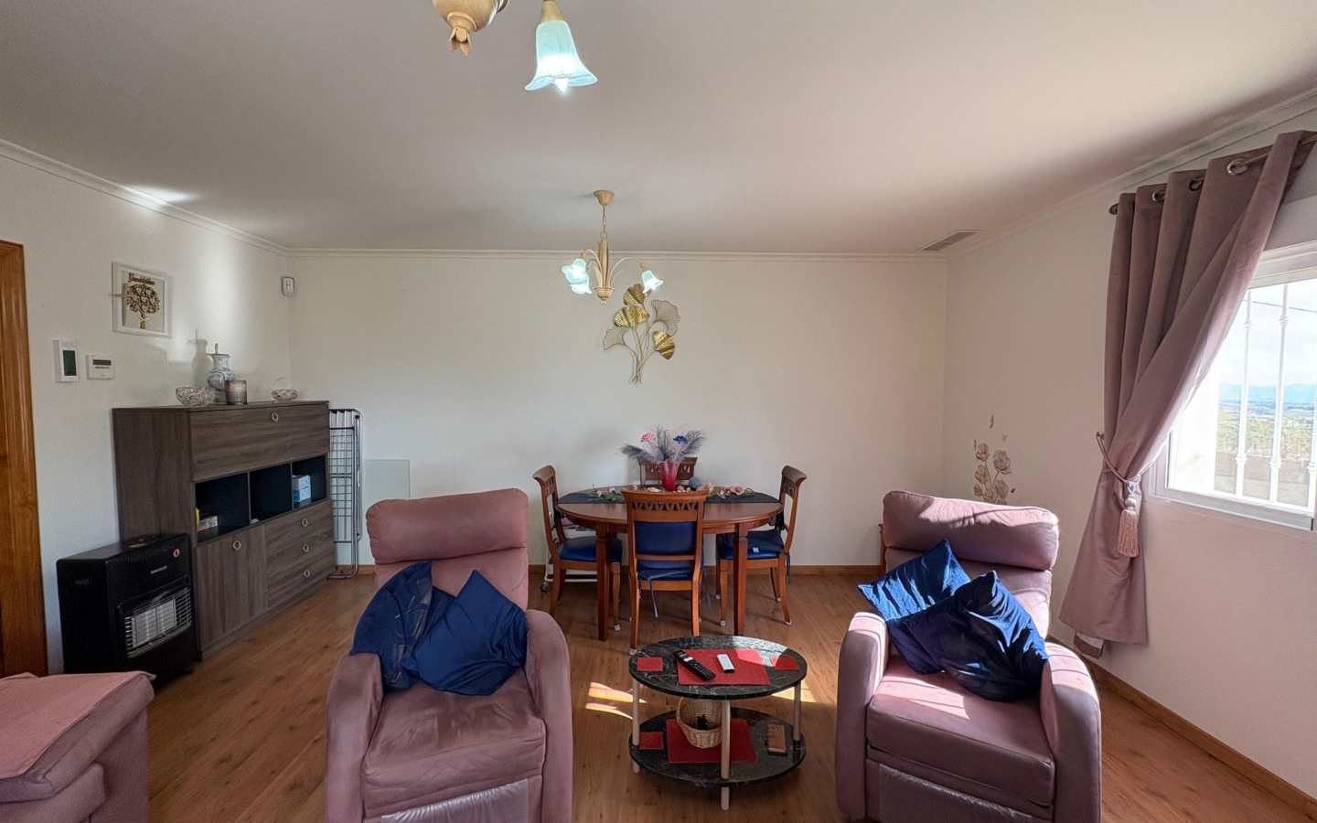 3-bedroom Detached Villa In Pinoso, Spain (160 M²)