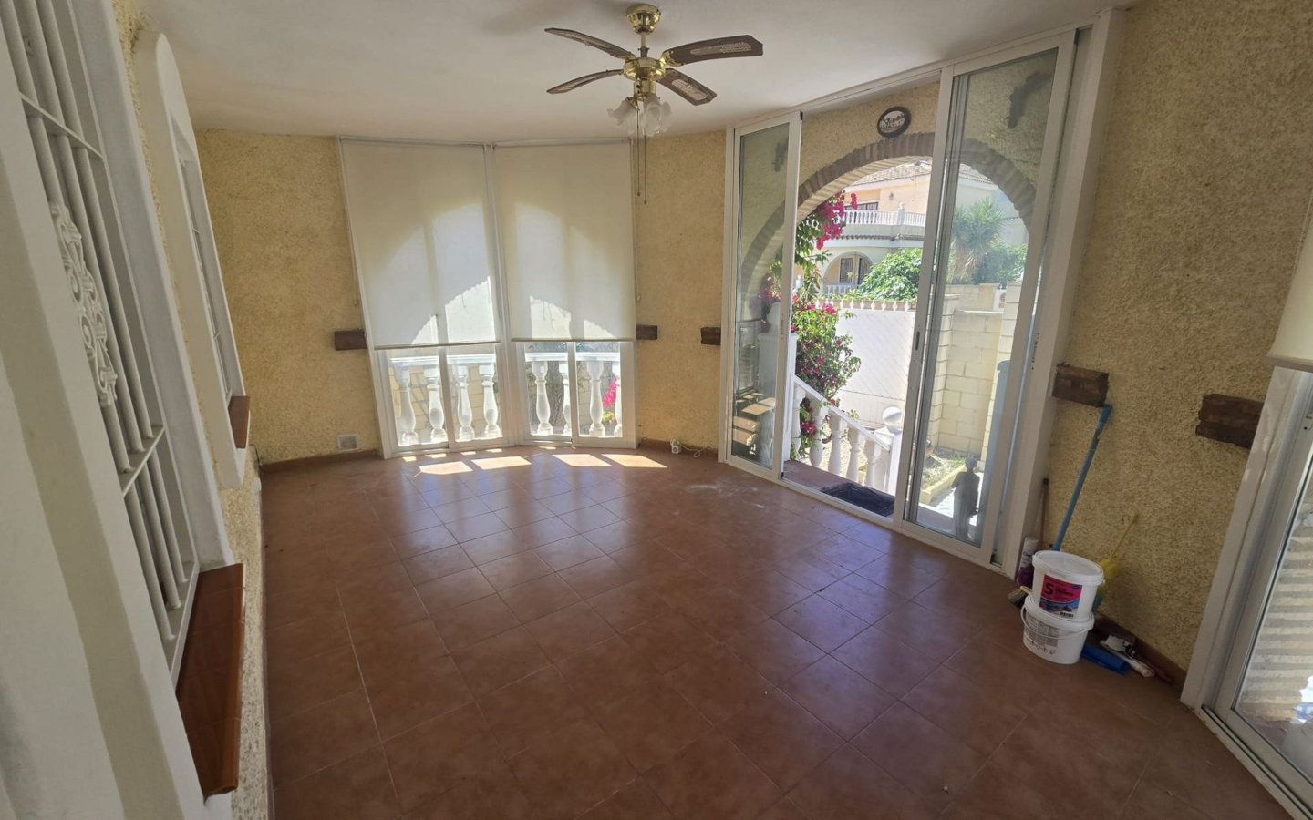 5-bedroom Detached Villa In Monforte Del Cid, Spain (205 M²)