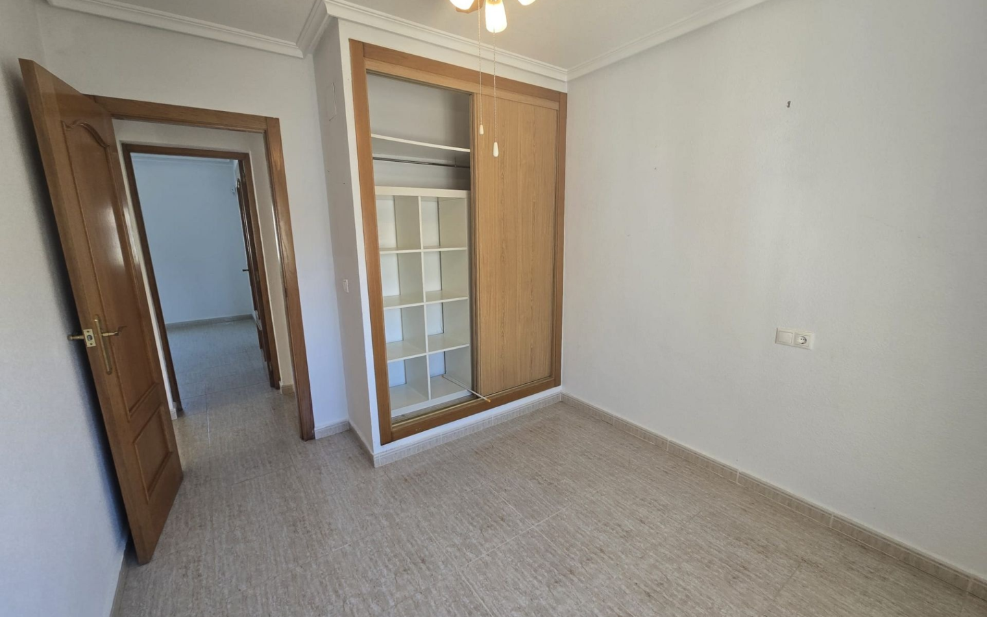 5-bedroom Detached Villa In Monforte Del Cid, Spain (205 M²)