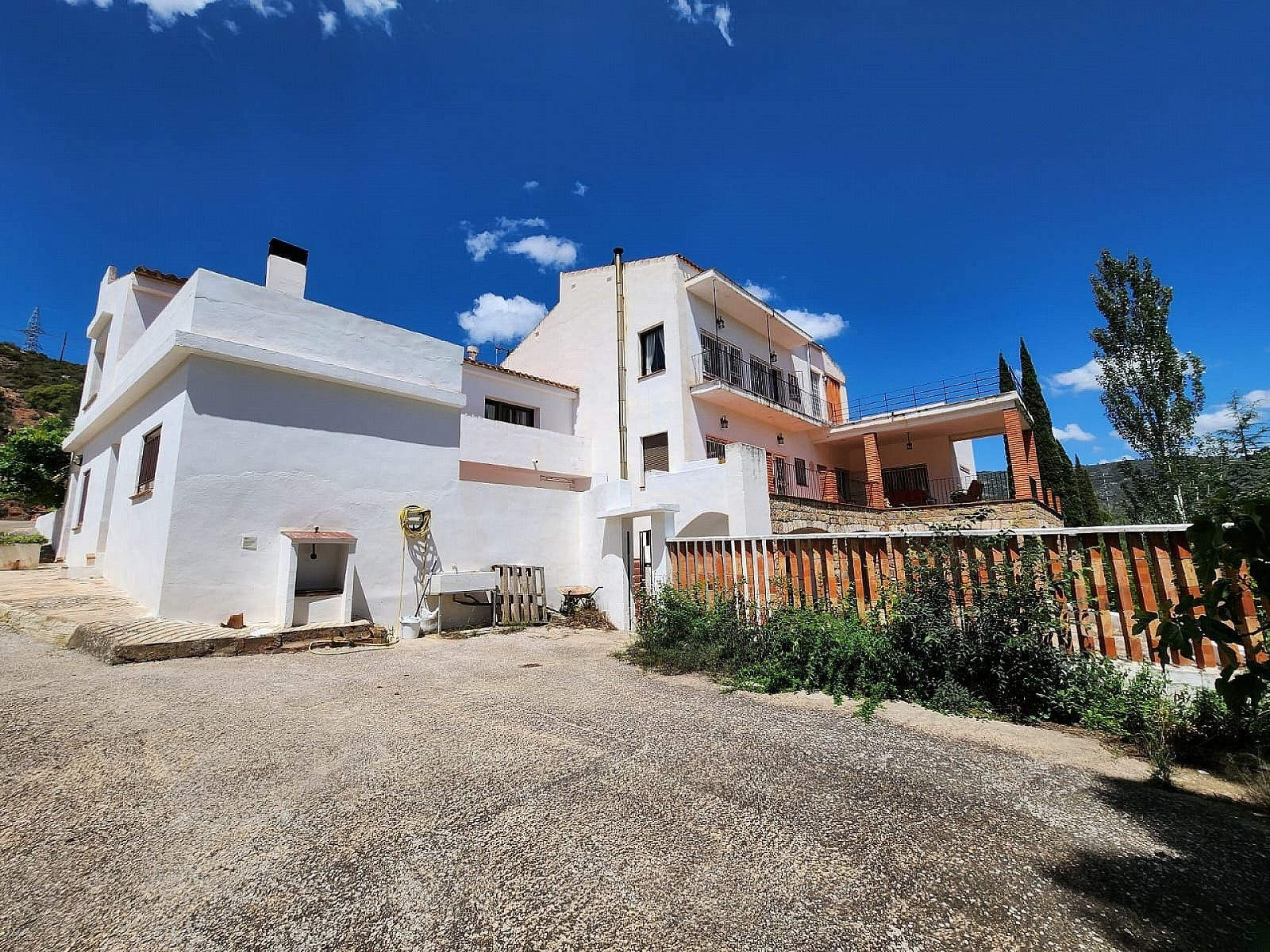 10-bedroom Country House In Jalance, Spain (811 M²)