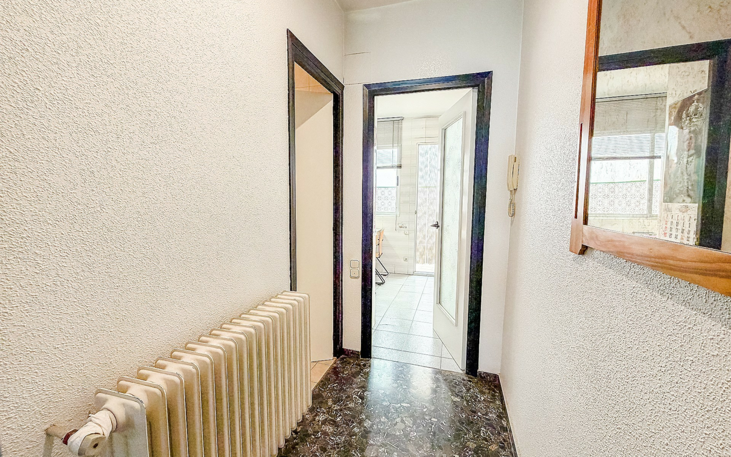 4-bedroom Townhouse In Yecla, Spain (200 M²)
