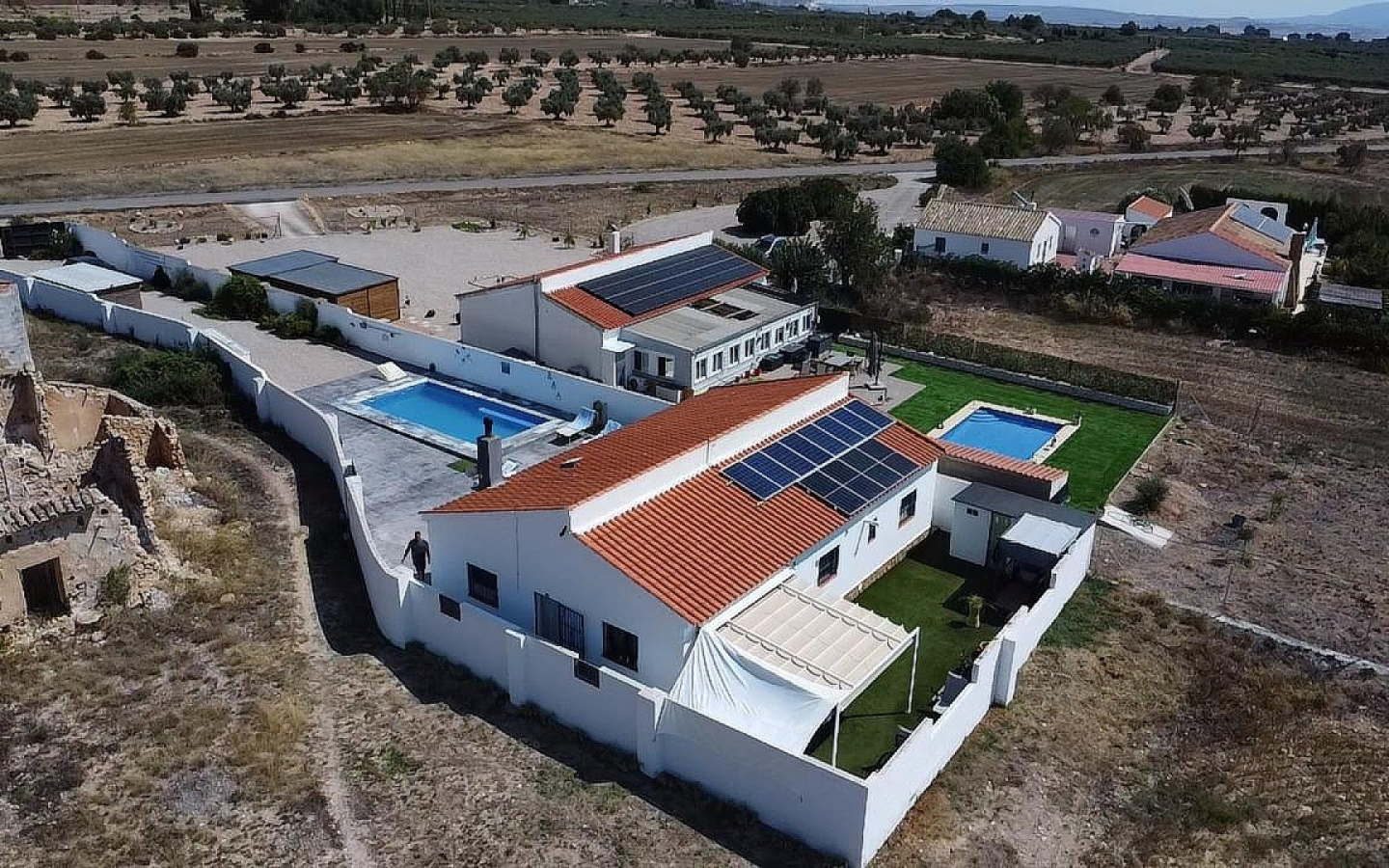 3-bedroom Detached Villa In Caudete, Spain (150 M²)