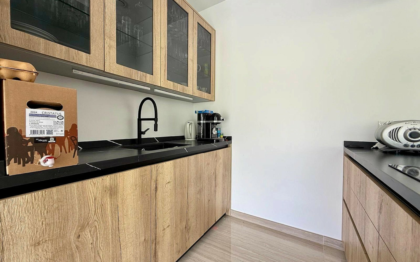 3-bedroom Detached Villa In Salinas, Spain (130 M²)