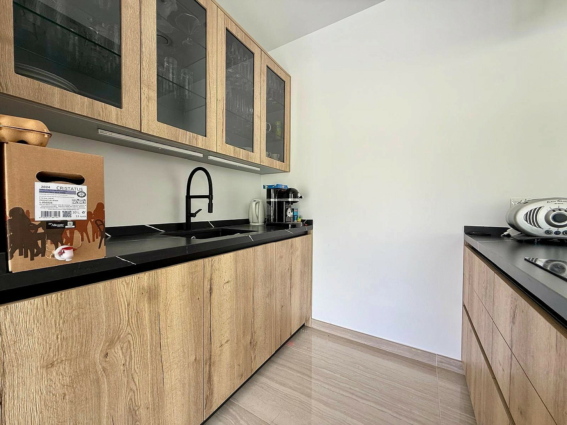 3-bedroom Detached Villa In Salinas, Spain (130 M²)