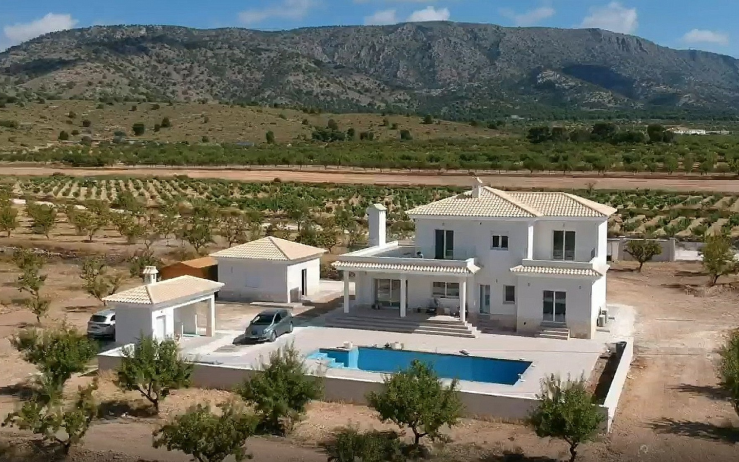 4-bedroom Detached Villa In Sax, Spain (220 M²)