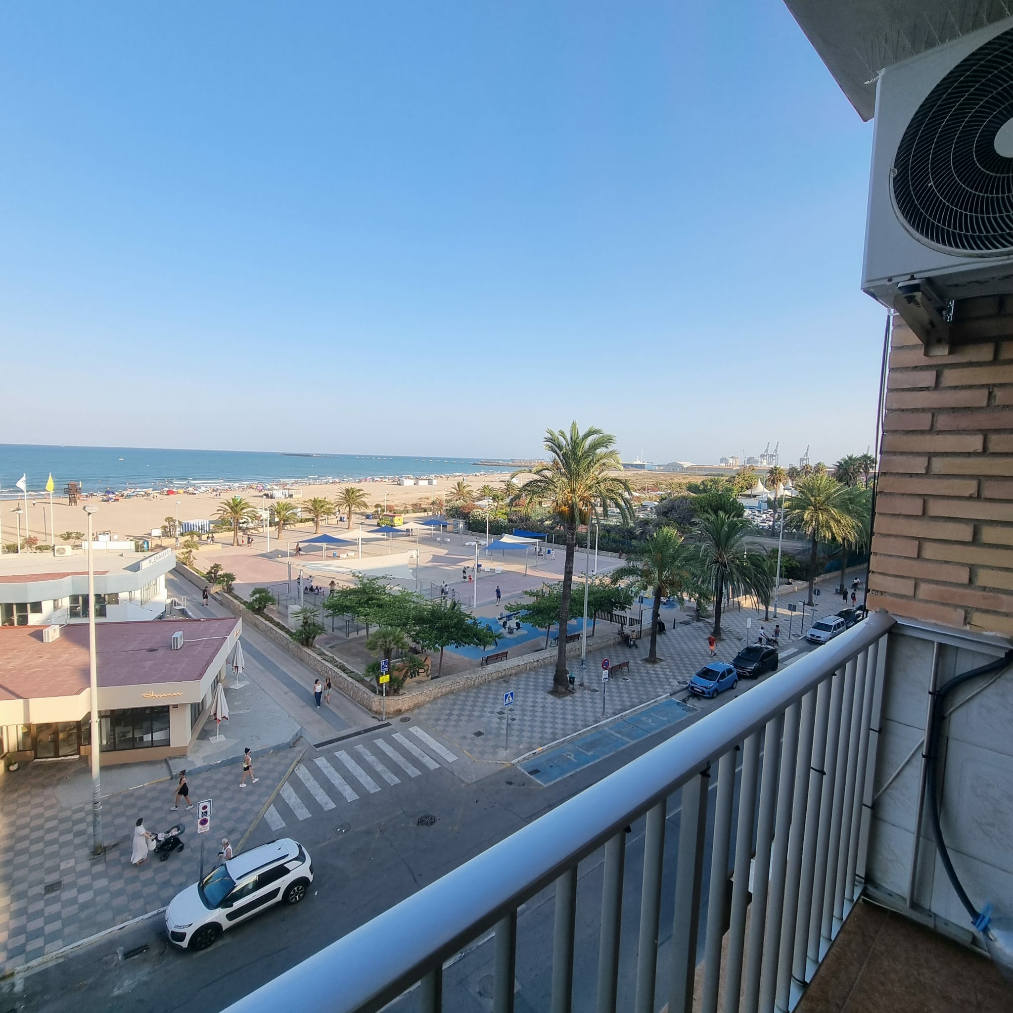 2-bedroom Apartment In Port De Sagunt (85 M²)