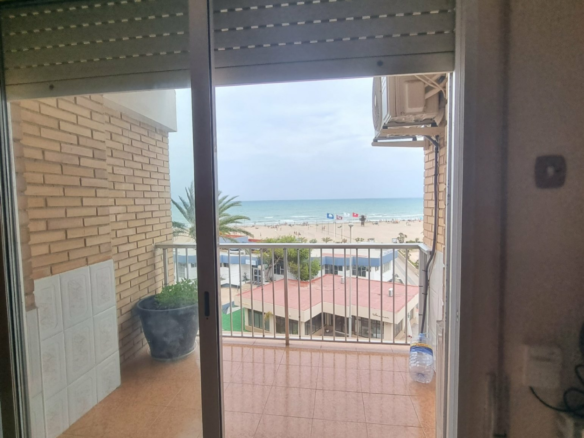 2-bedroom Apartment In Port De Sagunt (85 M²)
