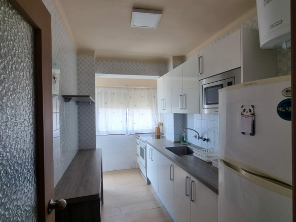 2-bedroom Apartment In Port De Sagunt (85 M²)