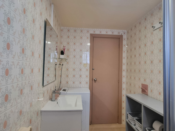 2-bedroom Apartment In Port De Sagunt (85 M²)