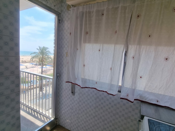 2-bedroom Apartment In Port De Sagunt (85 M²)
