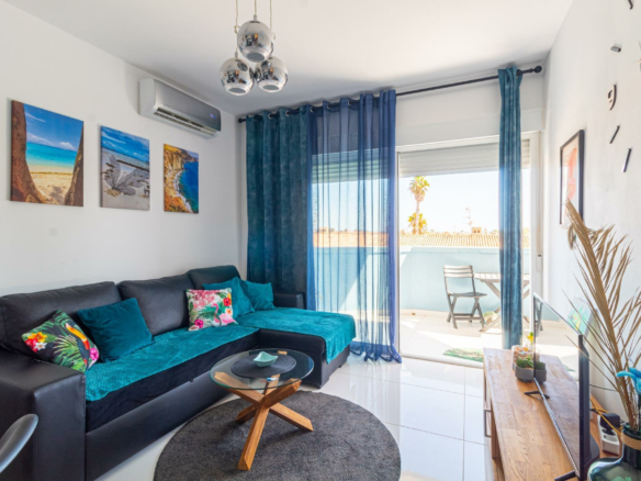 1-bedroom Apartment In Orihuela Costa, Spain (53 M²)