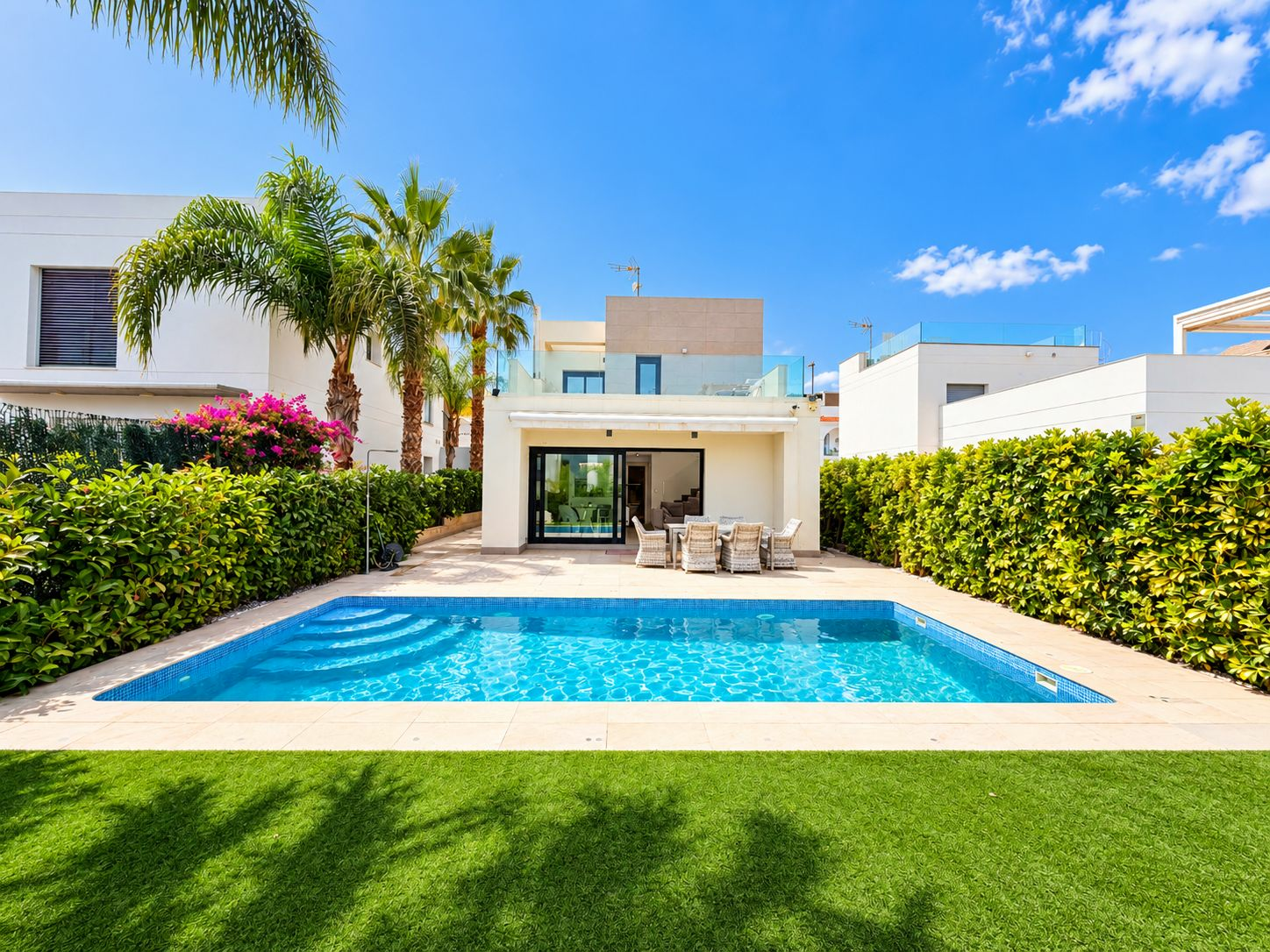 3-bedroom Villa In Almoradi, Spain (125 M²)
