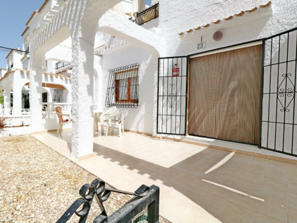 3-bedroom Bungalow In Torrevieja, Spain (80 M²)